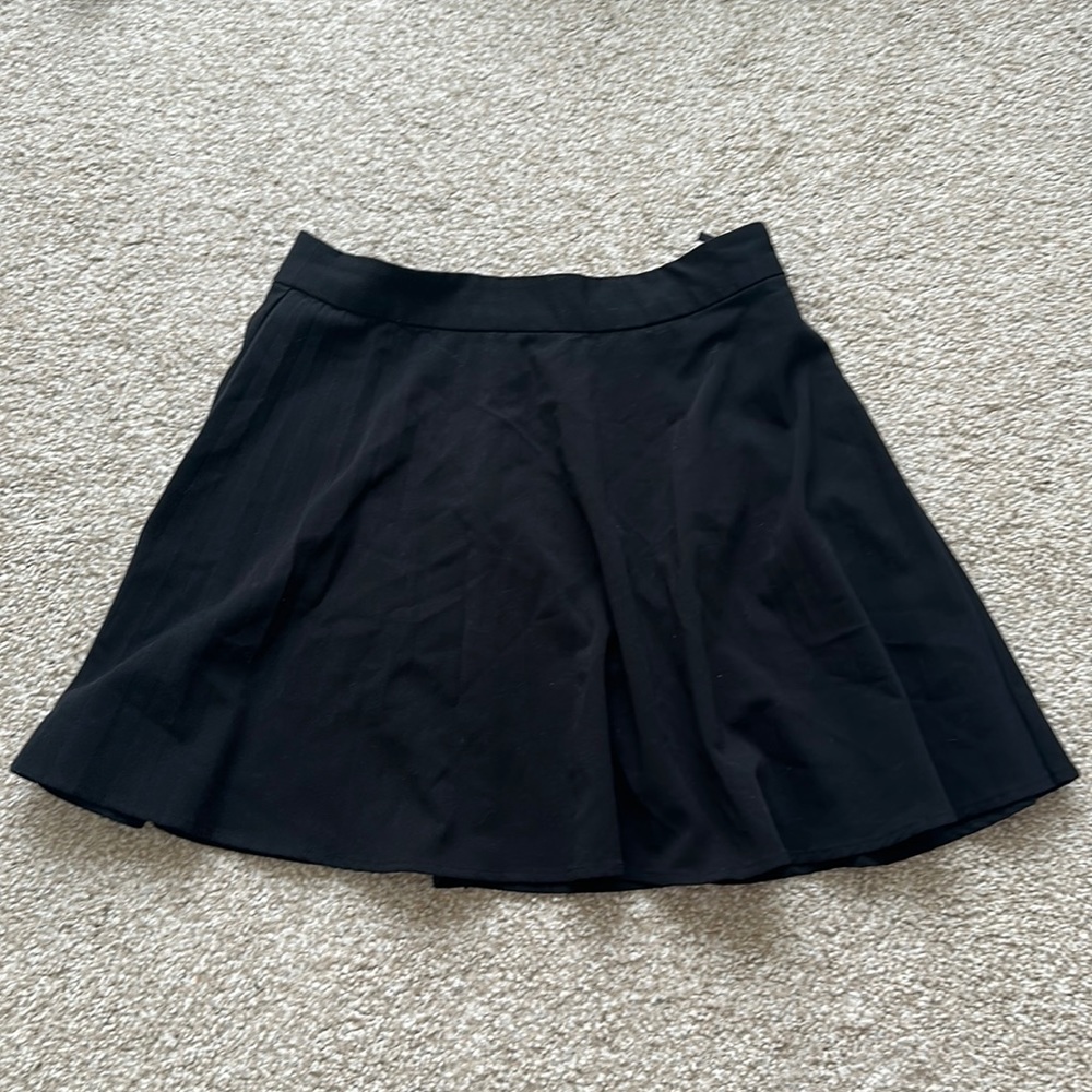 Aritzia Sunday Best Skirt - size 4